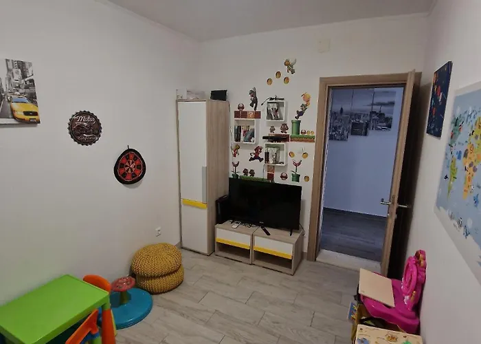 Mihaela With Private Pool, Jacuzzi And Free Secure Parking Lägenhet Trogir